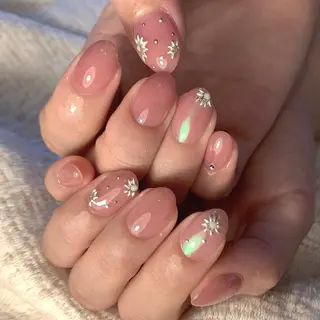 ネイル 土屋 智子のネイルデザイン