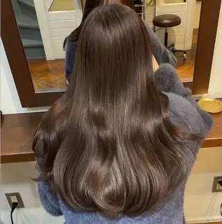 カラー PEAR+L/ ハイトーン/山本俊のヘアスタイル