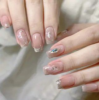 ネイル Pure&Rich Nailのネイルデザイン