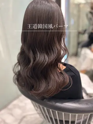 セミロング カラー パーマ 韓国っぽ透け感カラー マンツーマン🫧なおのヘアスタイル