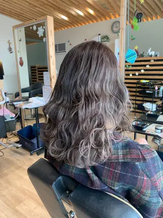 セミロング カラー 関口 友行のヘアスタイル