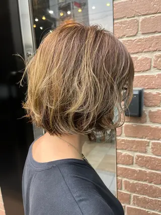 ショート カラー パーマ ヘアアレンジ メンズ キッズ ネイル マツエク・マツパ アイブロウ 久木原 ゆりのヘアスタイル