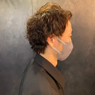 ショート パーマ メンズ 比嘉 陽のヘアスタイル