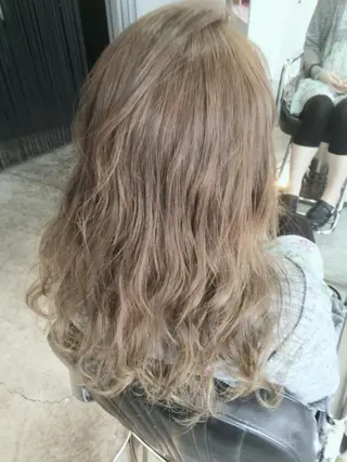 ショート ミディアム セミロング ロング カラー SUNNY GRACEのヘアスタイル
