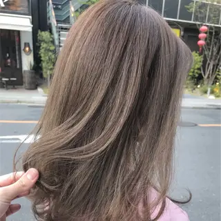 セミロング ブリーチなし 透明感カラー/艶髪のヘアスタイル