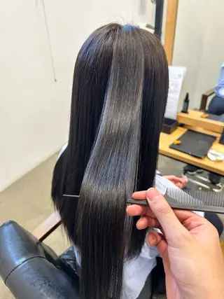 ロング 1回で綺麗になる 髪質改善 小山光のヘアスタイル