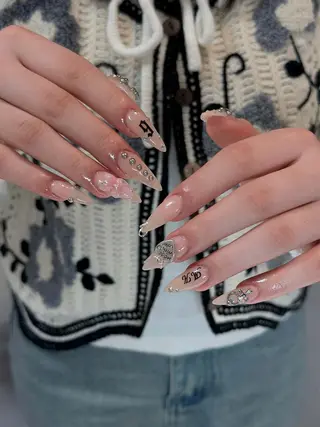 ネイル Julli NailStudioのネイルデザイン