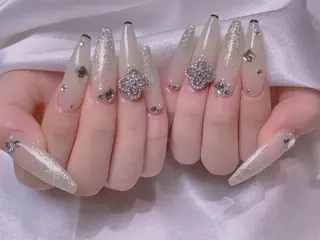 ネイル 長さ出し専門店 RIRIのネイルデザイン