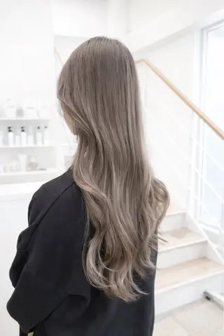 ロング 渡邉 顕幸のヘアスタイル