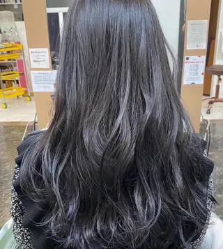 ロング 奥田 葵のヘアスタイル