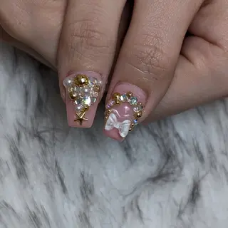 ネイル RUNWAY 　　の眉毛・アイブロウイメージ