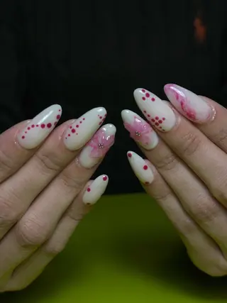 ネイル 個性派NANA ネイルのネイルデザイン