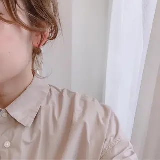 セミロング カラー ヘアアレンジ 顔周りの垢抜けヘア 立山愛梨のヘアスタイル