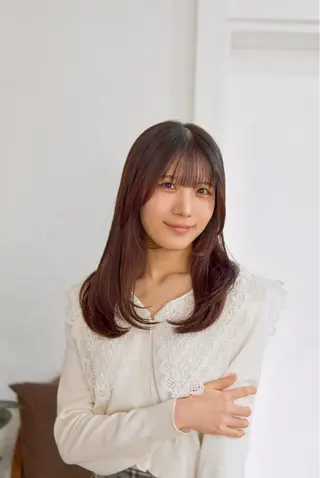 セミロング 髪質改善✨艶髪✨ レイヤーカット 田畑のヘアスタイル