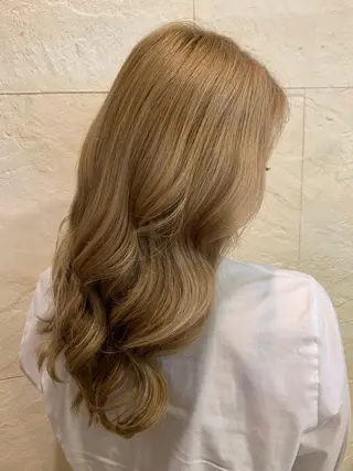 ロング 高橋 沙希のヘアスタイル