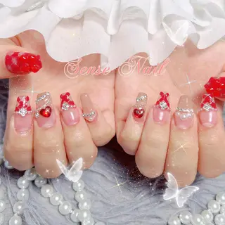 ネイル Queening 🦋のネイルデザイン