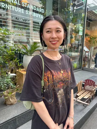 ショート カラー レイヤーカット 🪩yurikaのヘアスタイル