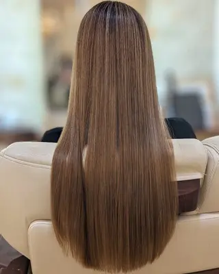 ロング 井上 真貴子のヘアスタイル