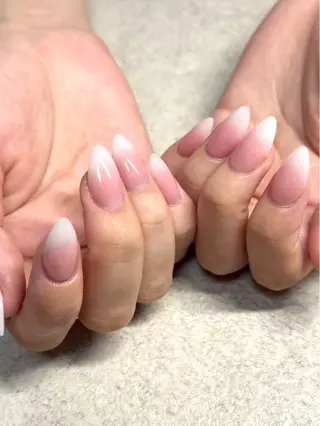 ネイル ネイルルーム チャームのネイルデザイン