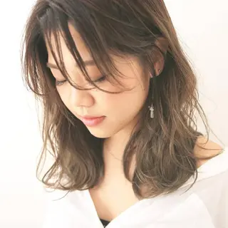 カラー ロング 新生活応援★半額/ 25歳以下　“内間”のヘアスタイル