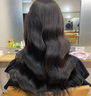セミロング カラー プル艶職人/ にしものヘアスタイル