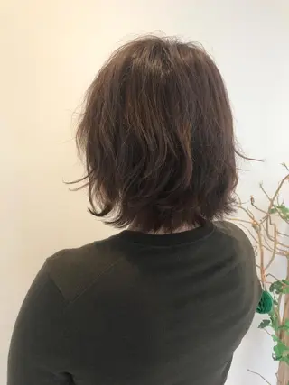 ショート カラー 湯浅 了一のヘアスタイル