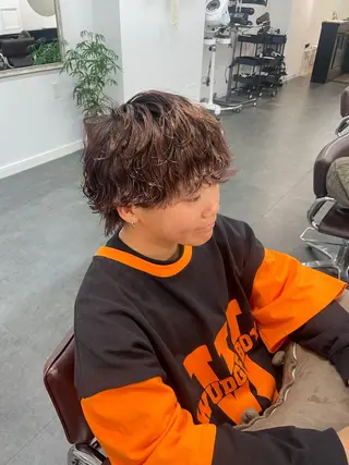 ショート パーマ メンズ 野町好花 レイヤー/髪質改善のヘアスタイル