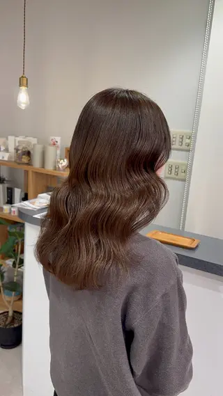 ミディアム カラー yu riのヘアスタイル