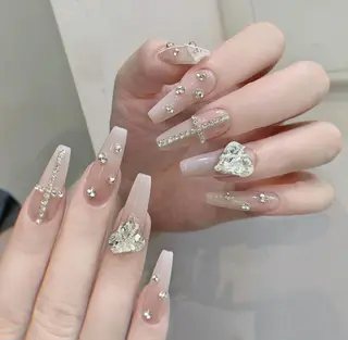 ネイル Queens ゲンのネイルデザイン