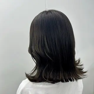ミディアム カラー ブリーチなし/レイヤ ー特化🌈Tommyのヘアスタイル