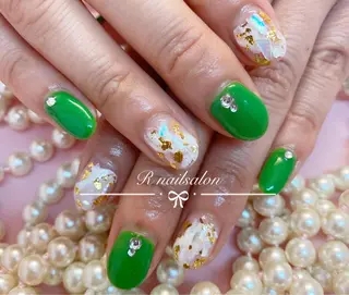 ショート R NAILSALONのネイルデザイン