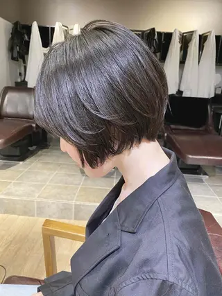 ショート カラー 前田 裕介のヘアスタイル