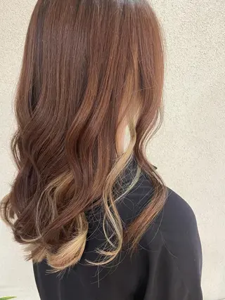 ロング カラー 松下 由恵のヘアスタイル