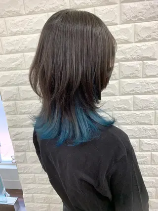 ミディアム カラー 薄田 珠美のヘアスタイル