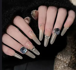 ネイル 🍑 momo_nailのネイルデザイン