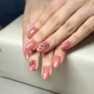 ネイル クレセントアイ Runaの眉毛・アイブロウイメージ