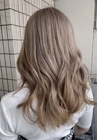 セミロング 原 千景のヘアスタイル