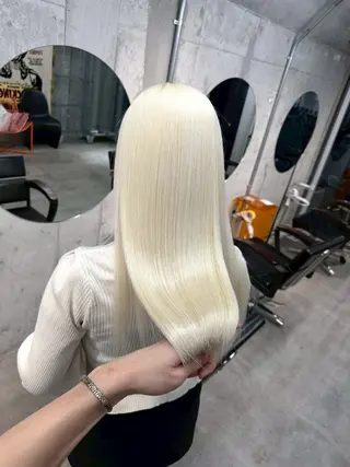 ロング ☪️艶々ハイトーン coco🍀︎✨のヘアスタイル