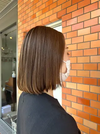 ショート カラー ウチカド エリナのヘアスタイル