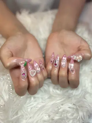 ネイル 中村 穂乃果のネイルデザイン