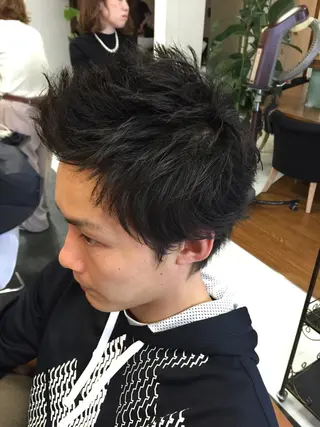 カラー メンズ イシイ リョウヘイのヘアスタイル