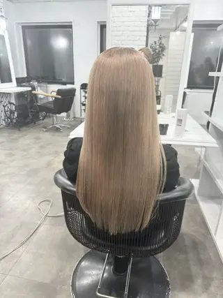 ロング カラー SALOWIN札幌大通り所属・札幌ブリーチカラー/ ダブルカラー/ドイのヘアスタイル