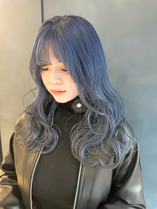 セミロング カラー kai .のヘアスタイル