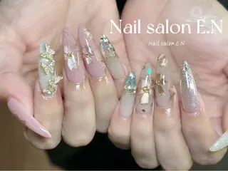 ネイル E.N🦋 長さ出し/持ち込みのネイルデザイン
