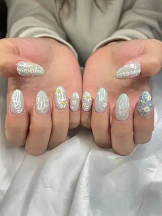 ネイル うにゃねいる🌷 Mayaのネイルデザイン