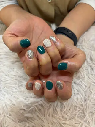 ネイル 伊藤 いちごのネイルデザイン