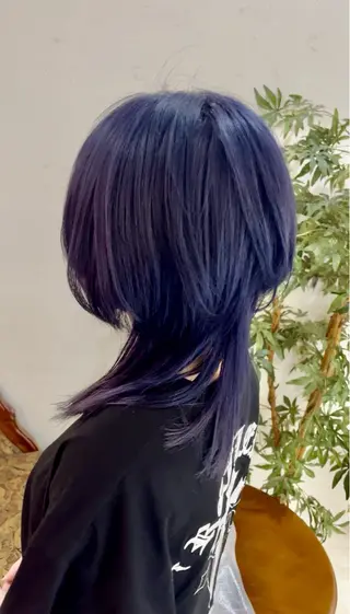 ミディアム 飯星慧斗 /ブリーチ、縮毛矯正のヘアスタイル
