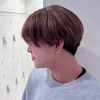 カラー メンズ ハイトーンカラー🤍 やない せいらのヘアスタイル