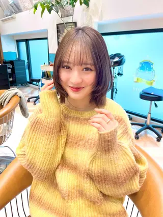 ミディアム stylist/ボブ ことの/韓国レイヤーのヘアスタイル