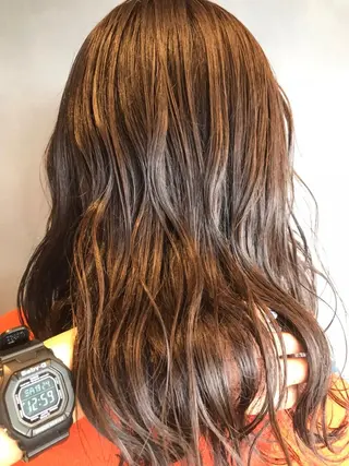ミディアム 長谷川 沙紀のヘアスタイル